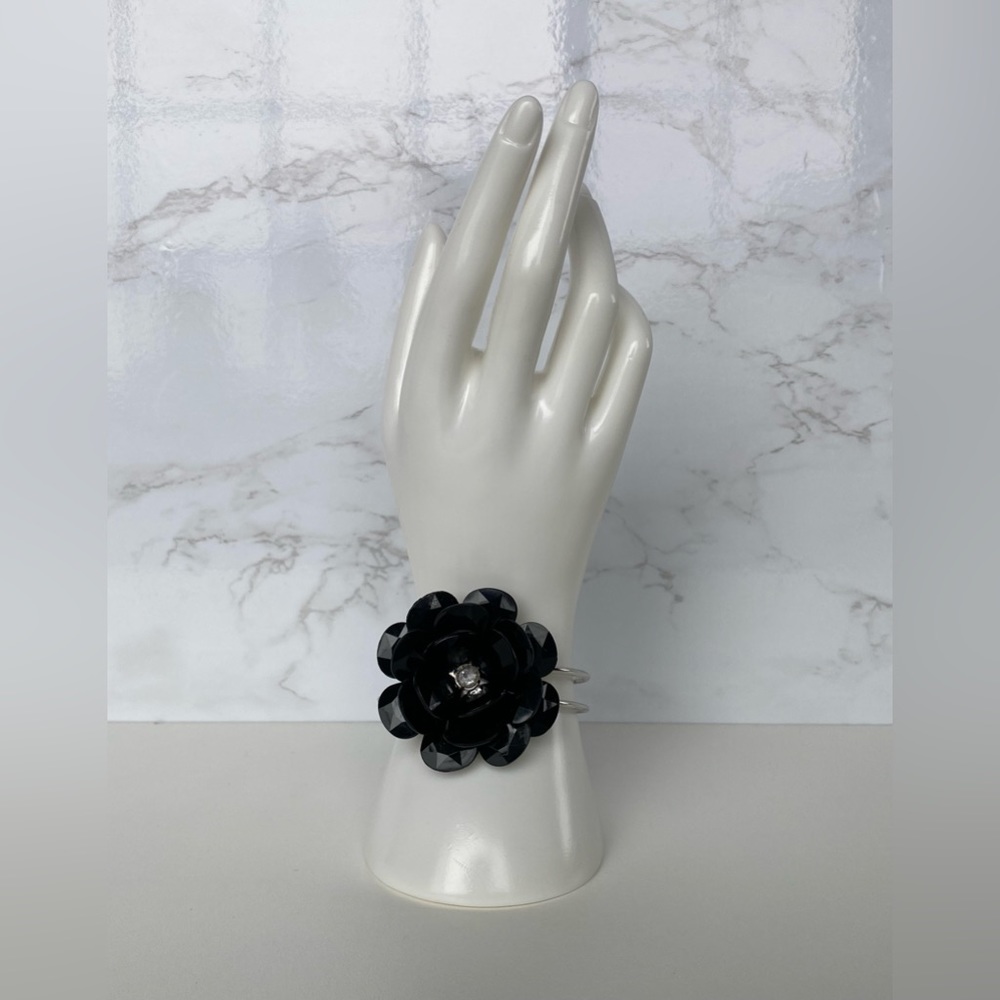 Women's Fashion Jewelry Black Flower Cuff Bracelet One Size